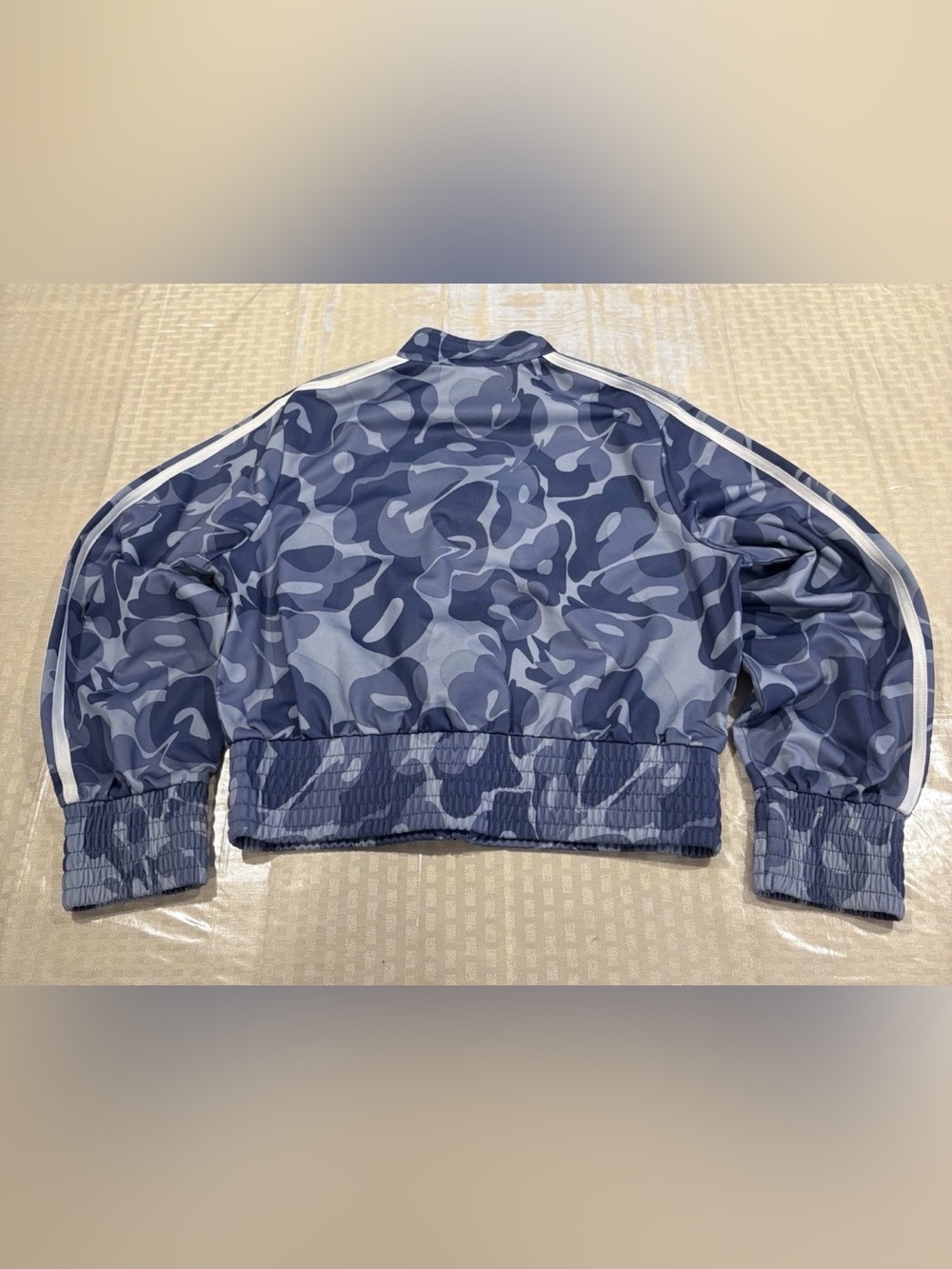 Adidas Girls Cropped Track Jacket Size Large (14) Blue Camo Trefoil Striped - Picture 2 of 7